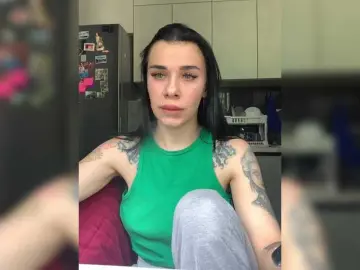 Bongacams Best Webcam of MaidenCrystal