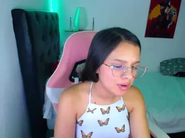 Bongacams Watch Live Sex Cams of room-kitty