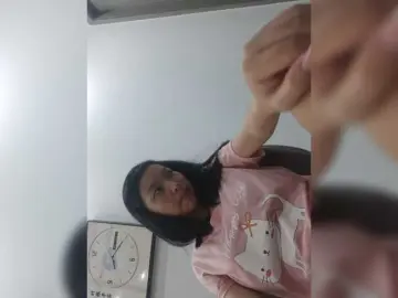 Bongacams Sex Cam of Selinababy99