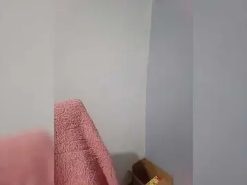 Bongacams Live Sex Cam of candicelovee