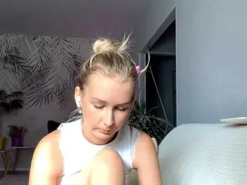 Bongacams Best live sex cam show of Emelinestrande