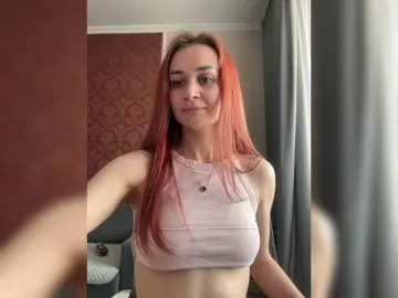 Bongacams Live Sex Cam of SweetQueen11