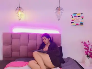 Bongacams Sex Cam of Melannyy--