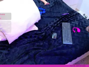Bongacams Watch Live Sex Cams of Sara-Cruzz1