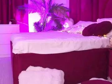 Bongacams Live Sex Cam of KiraKrush