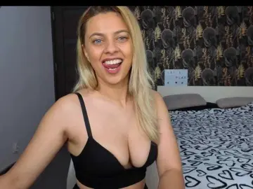 Bongacams Live Sex Cam of CarlaStaceeFun