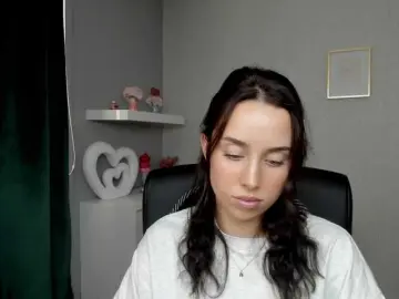 Bongacams Live Porn of adeleLive