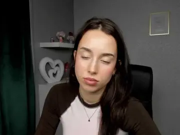 Bongacams Adult Webcam of adeleLive