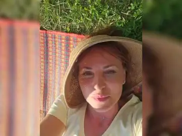 Bongacams Watch Live Sex Cams of EditaMilf