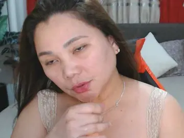 Bongacams Best live sex cam show of AsianHotMama143