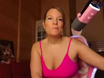 Bongacams Watch Live Sex Cams of sweeteve050