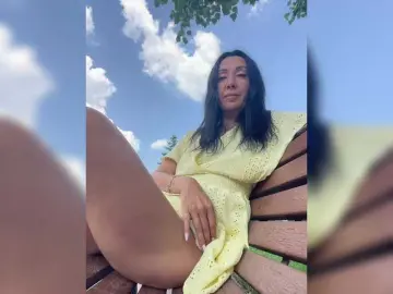 Bongacams Watch Live Sex Cams of KarolinaMilf