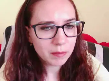 Bongacams Sex Cam of EmilyHot