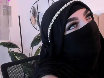 Bongacams Watch Live Sex Cams of malih-