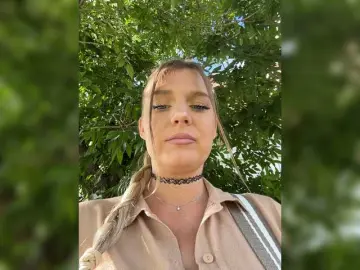 Bongacams Free Porn Cam of KotiMrrr