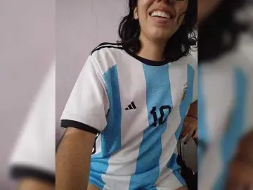 Bongacams Private Sex Chat of skinny333