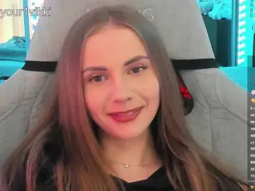 Bongacams Sex Chat of -VikkiL0vesCheese-