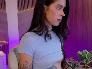 Bongacams Live Sex Cam of EmmaaFoster