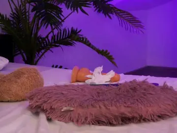 Bongacams Live Sex Cam of TenderSin