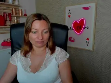 Bongacams Sex Chat of angelaLove13