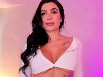 Bongacams Watch Live Sex Cams of Carolalen
