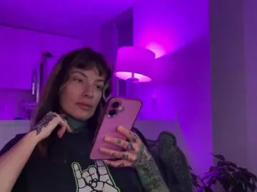 Bongacams Watch Live Sex Cams of iiixbostonxiii