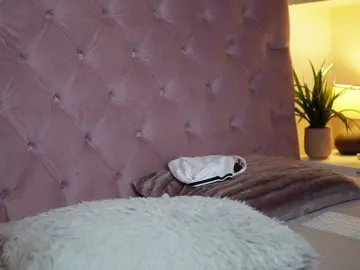 Bongacams Private Sex Chat of MaiaMini