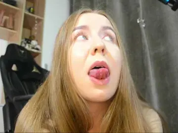 Bongacams Watch Live Sex Cams of -Morra-