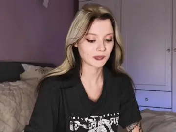 Bongacams Private Sex Chat of Alicee-teasee