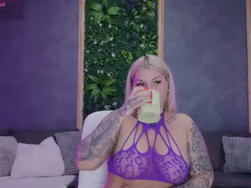 Bongacams Watch Live Sex Cams of AlissaVox