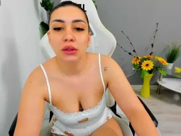 Bongacams Sex Chat of EveeEvian
