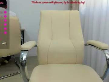 Bongacams Nude Webcam of EveeEvian