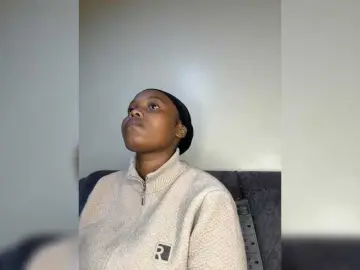 Bongacams Sex Cam of Curvy-maxy9