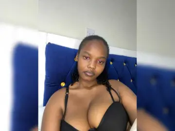 Bongacams Free Live Porn of Curvy-maxy9