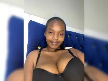 Bongacams Sex Cam of Curvy-maxy9
