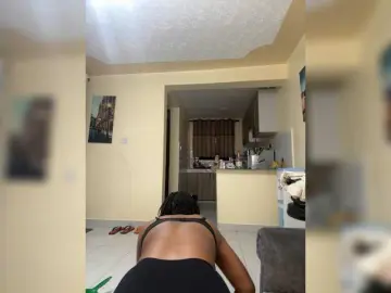 Bongacams Adult Webcams of Curvy-maxy9