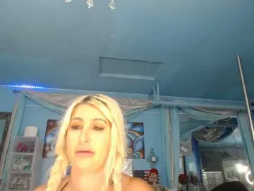 Bongacams Watch Live Sex Cams of adrianna_fox