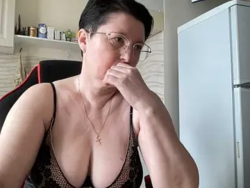 Bongacams Nude Webcam of HotMilfPussy