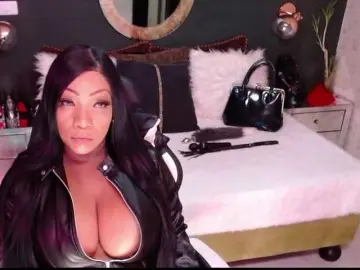 Bongacams Private Sex Chat of MadikeyHappy