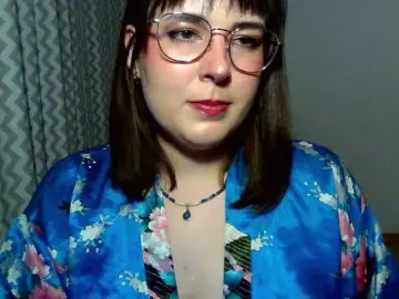 Bongacams Adult Video Chat of ClaraLove