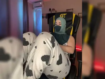 Bongacams Watch Live Sex Cams of Plennica