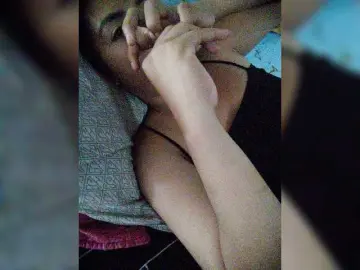 Bongacams Free Porn Cam of XXhornywetprincess99XX