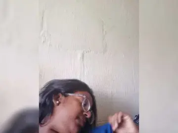 Bongacams Live Sex Cam of IndianBeaut
