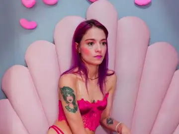 Bongacams Free Porn Cam of LUCYMILLER