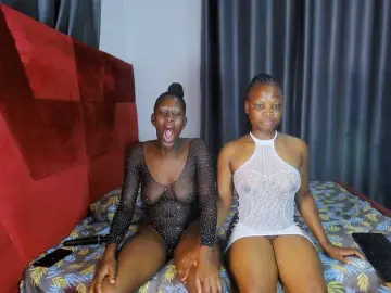 Bongacams Live Porn of Queenbees