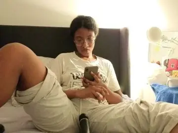 Bongacams Private Sex Chat of CarolineS