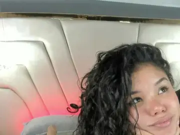 Bongacams Live Sex of Annie-Pleasure