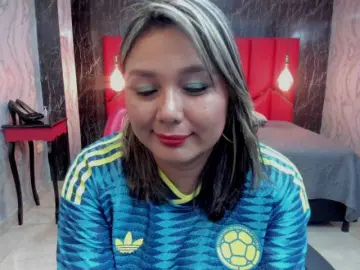 Bongacams Live Porn of LatinaHoleQueen-1