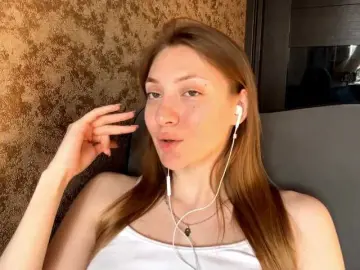Bongacams Private Sex Chat of MyrticeDollen