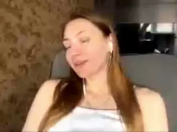 Bongacams Sex Cam of MyrticeDollen
